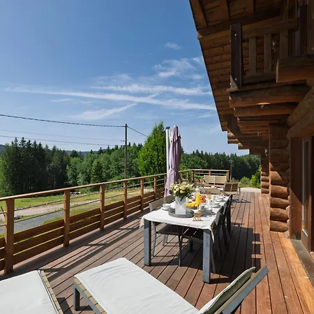 Serenity - Sleeps 9 - Hot Tub *