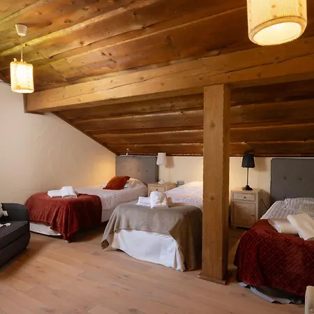 Serenity - Sleeps 9 - Hot Tub